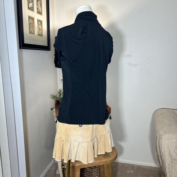 2000s Ruffle Turtleneck - Picture 3 of 4